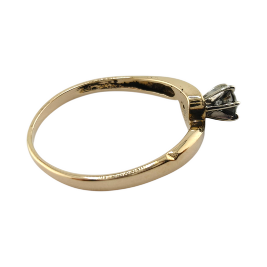 10k Yellow Gold Solitaire Diamond Ring