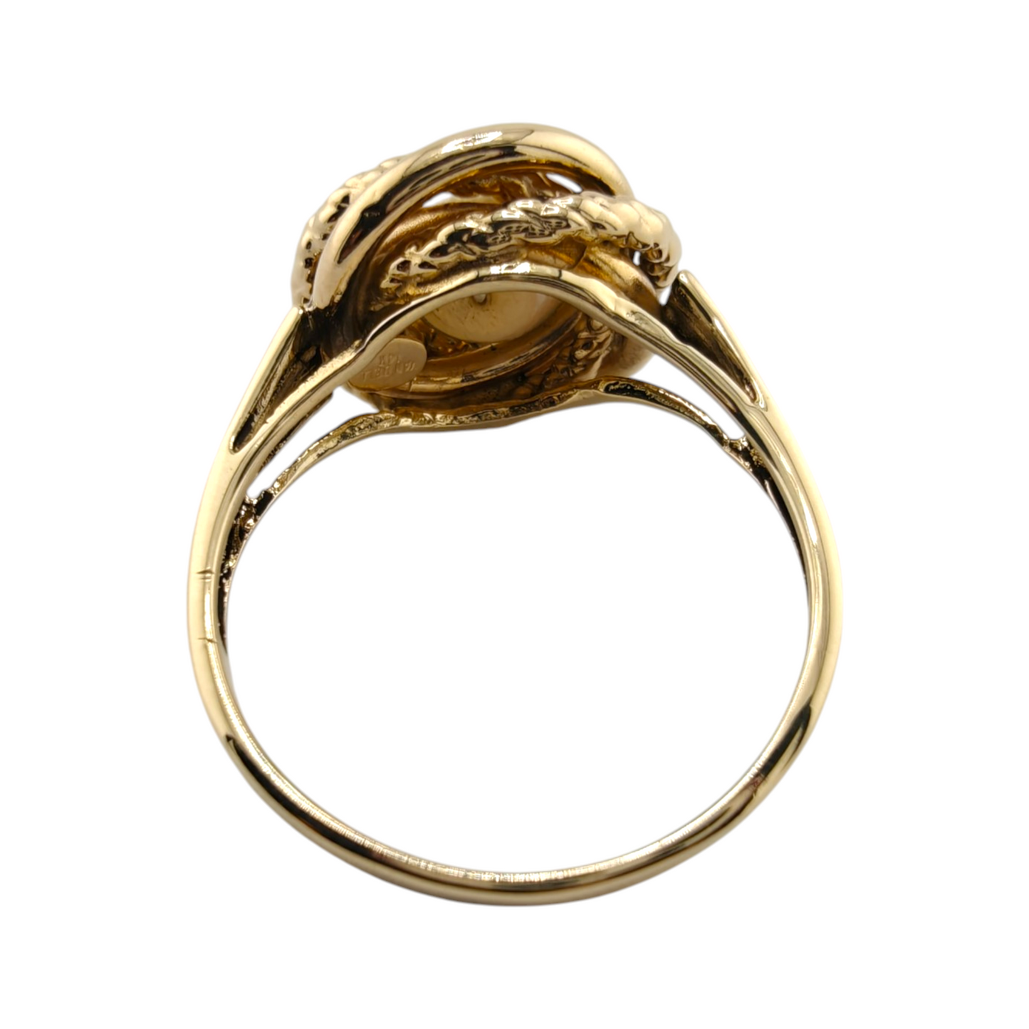 Timeless 14k Yellow Gold Pearl Ring