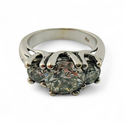 14k White Gold Three-Stone Diamond Ring