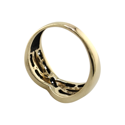 Exquisite 10k Gold Diamond Ring
