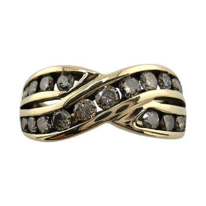 Exquisite 10k Gold Diamond Ring