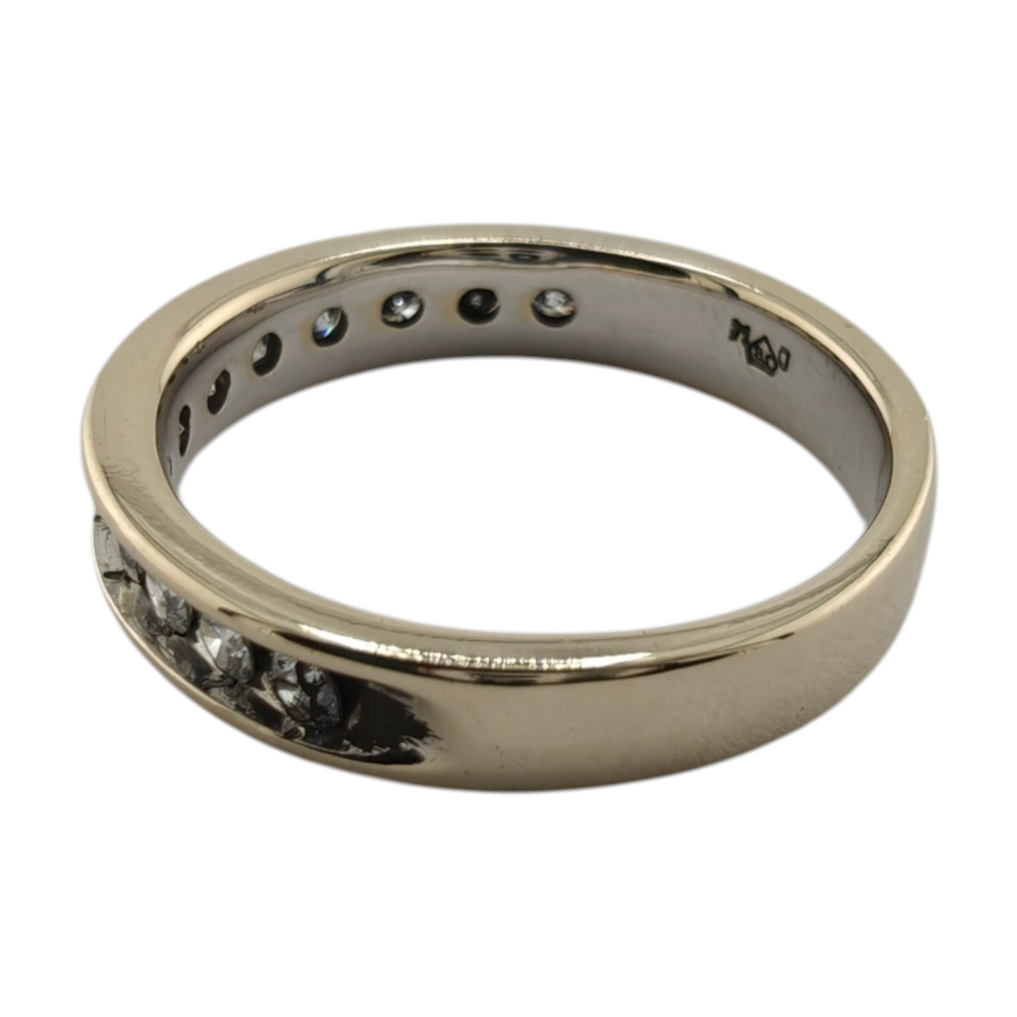 18k White Gold Diamond Band Ring