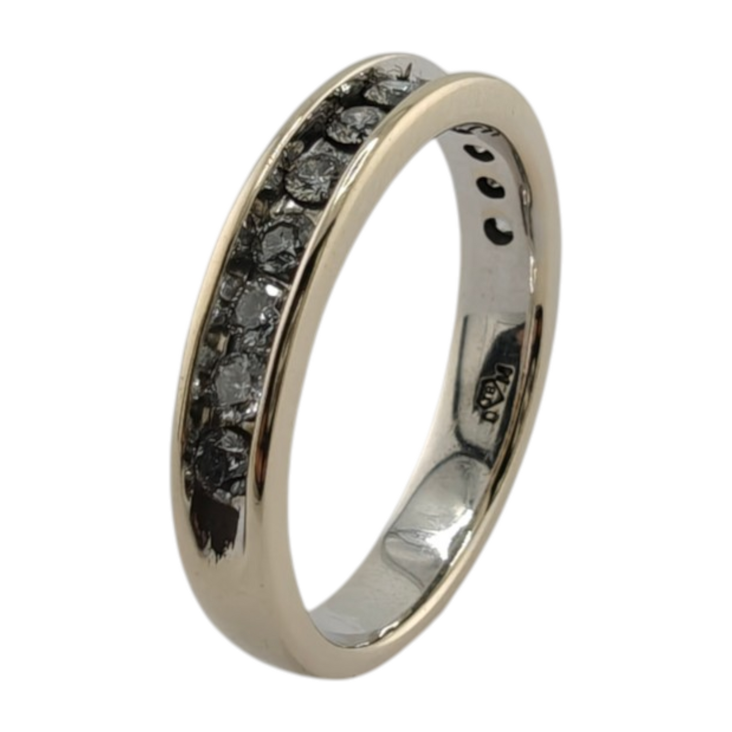 18k White Gold Diamond Band Ring
