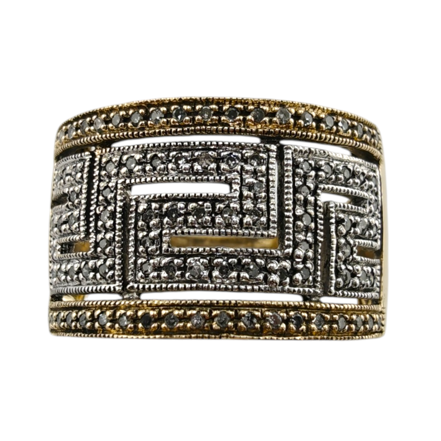 Vintage-Inspired Two-Tone Diamond Ring