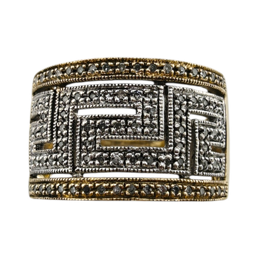 Vintage-Inspired Two-Tone Diamond Ring